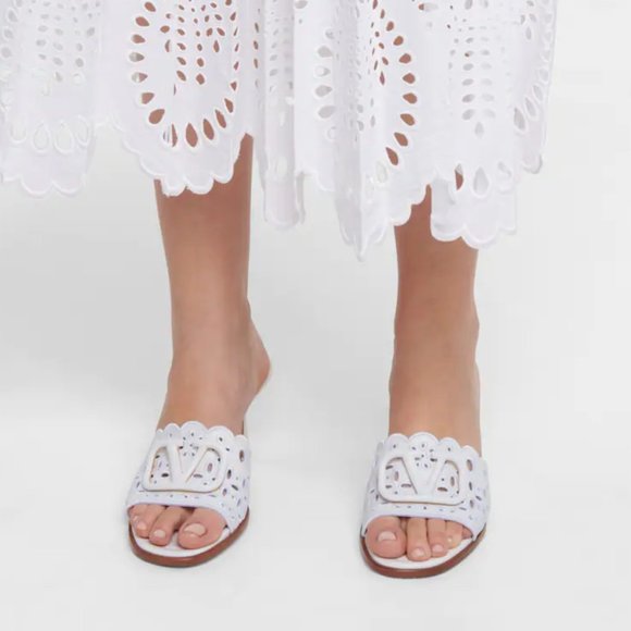 NWT: VALENTINO GARAVANI | White VLogo Leather Sandals Sz EU 40 - Picture 9 of 12